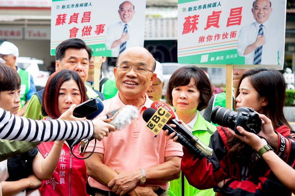 民進黨新北市長參選人蘇貞昌9日表示，能源政策規劃無關選舉。(蘇貞昌競選辦公室提供)