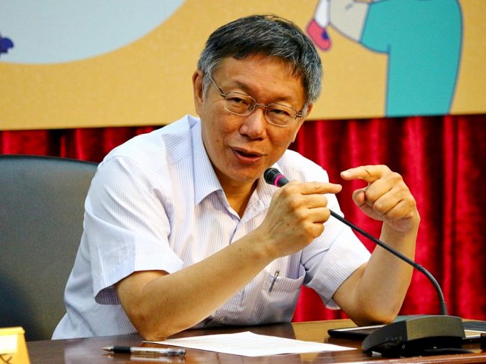 批藍又批綠 柯文哲:不被藍綠說服就自謀生路