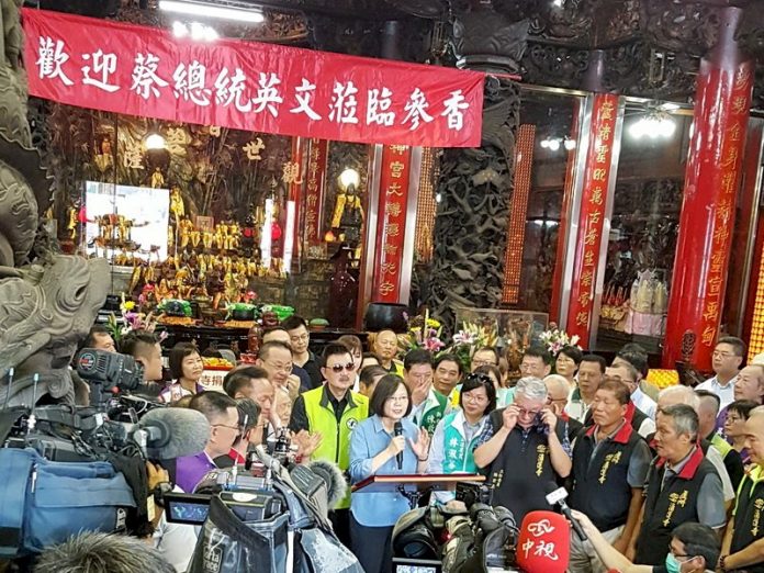 總統:有我在 台灣主權守得住