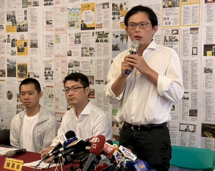 賴嘉倫提名案送至黨中央 黃國昌:尚未同意列不分區