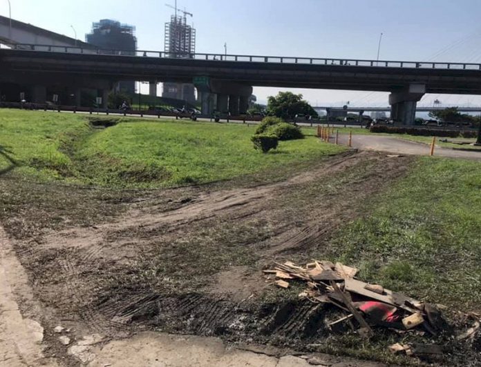 三重造勢損草皮 韓選辦:已找廠商修復