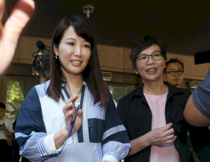 郭柯王幕僚赴中選會了解連署事宜 柯文哲將任輔選角色