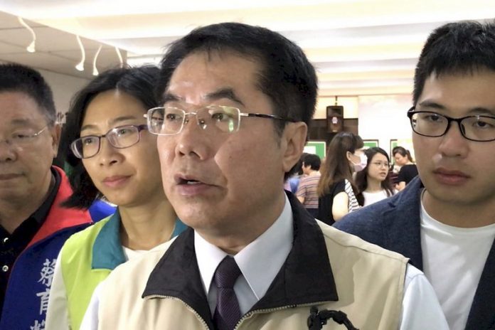 黃偉哲:相信蔡賴兩邊有溝通 但配不配無法揣測