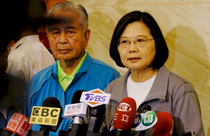 蔡總統:國家領導人需堅強意志保護國家