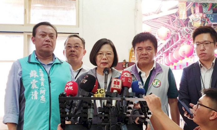 韓國瑜批「守護台灣是詐騙」 蔡總統反擊:他講話還有公信力嗎?