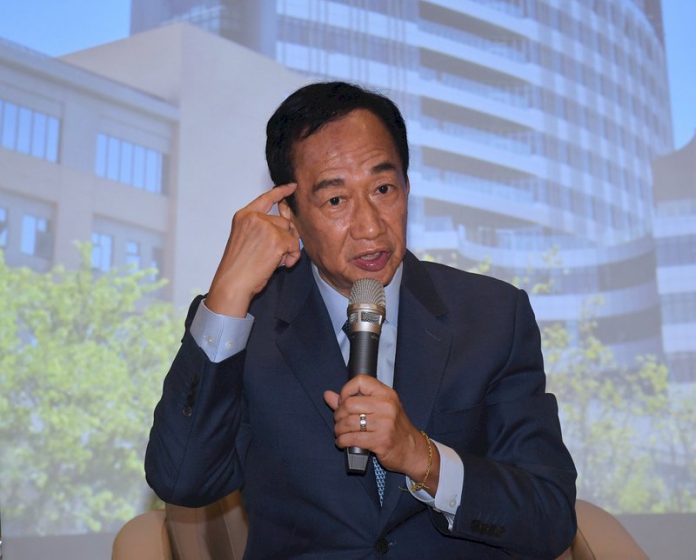 若執意通過反滲透法 郭台銘將赴立院抗議