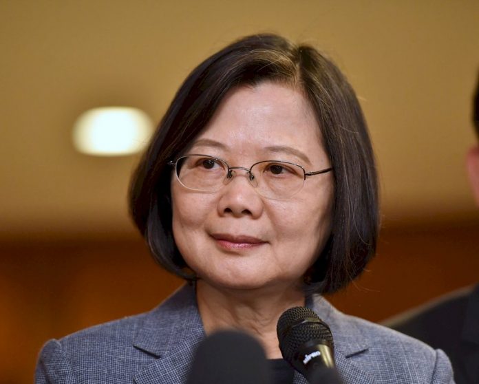 蔡總統:投票日若遇尾牙 記得先投票再補眠