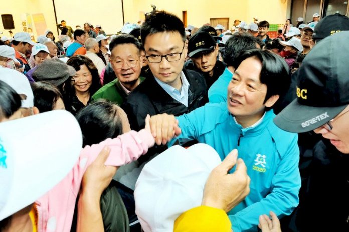 賴清德:辭醫師從政20多年是為守護母親台灣