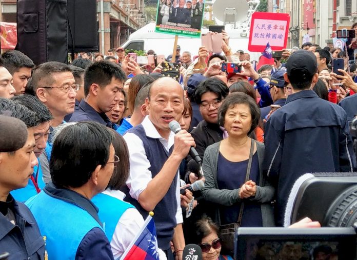 韓國瑜再攻雙北拜城隍廟 盼民主政治更貼近基層需求