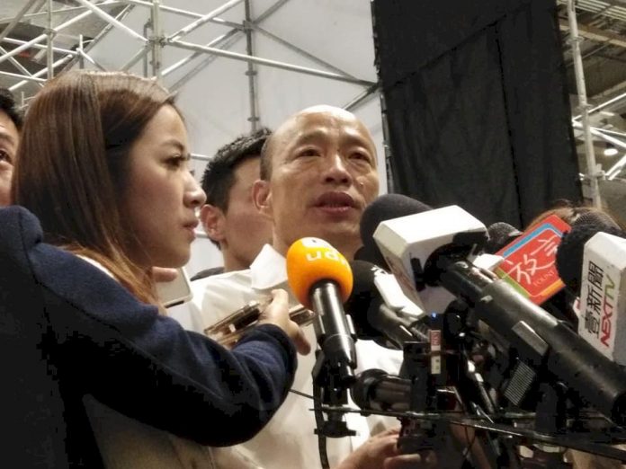 韓國瑜:謝長廷對總統大選指指點點 應自愛自重