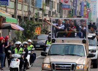 KMT-Kandidat Han Kuo-yu auf Wahlkampftour in Nantou (Foto: CNA)