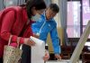 宋楚瑜完成投票 感到做為台灣人的驕傲