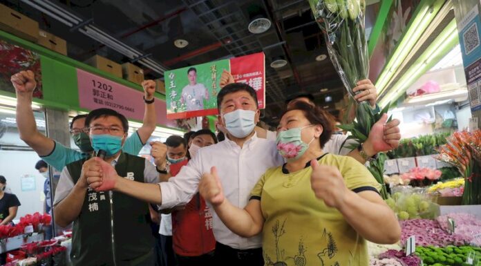 疫苗合約保密遭質疑 陳時中:若違約 恐影響未來採購