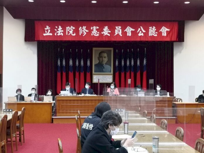 18歲公民權非修不可 學者:修憲門檻調降也是核心