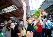 2022選戰/藍綠新北廝殺 「大撒幣」VS「跳針侯」