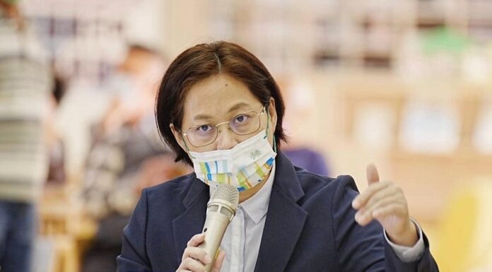 2022選戰/賴香伶提教動教育 鄭寶清喊改造新屋