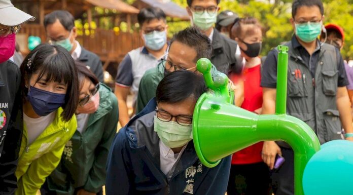 2022選戰/高雄選情 陳其邁走社福行程 柯志恩健行拜票