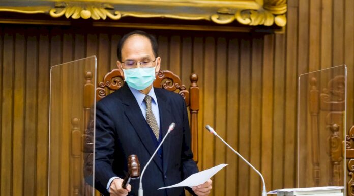 「18歲公民權」送出立院 游錫堃:雖距「正常國家」很遠但深感欣慰