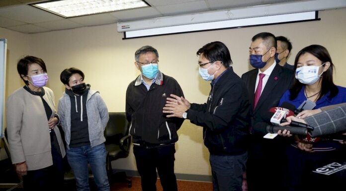 侯友宜千字文惹議 柯文哲:民主社會有不表態的自由