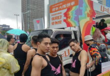 台灣同志大遊行雨中登場 陳時中、黃珊珊現身力挺