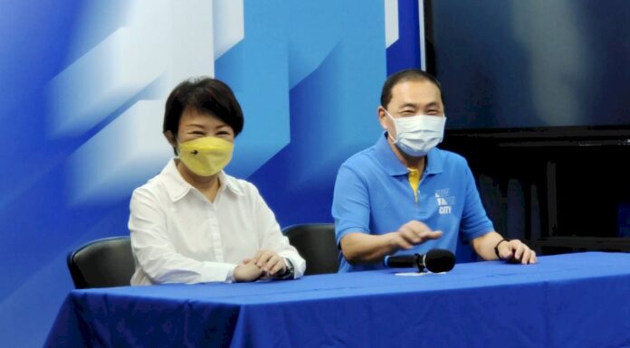 最強母雞全台巡迴 侯、盧:會善盡輔選責任