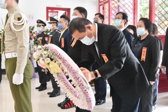 林佳龍秀服役照謝謝軍人 侯友宜秋祭緬懷英烈