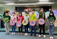 民進黨「繽紛18路」走入異溫層 力催18歲公民權同意票