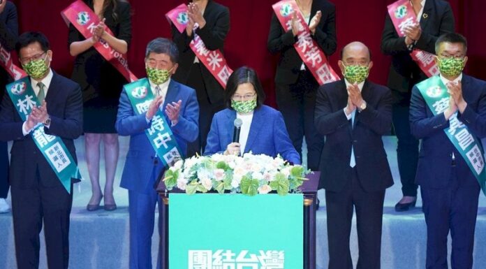 民進黨拚18歲公民權複決 總統:當自己選舉般全力宣傳