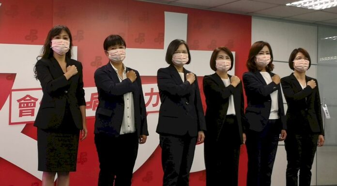 民進黨推「女力會做事」 暗諷媽媽市長