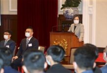 總統接見青商總會 力催18歲公民權修憲過關