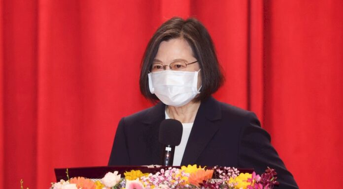 總統讚職能治療師是魔術師 將關注相關修法