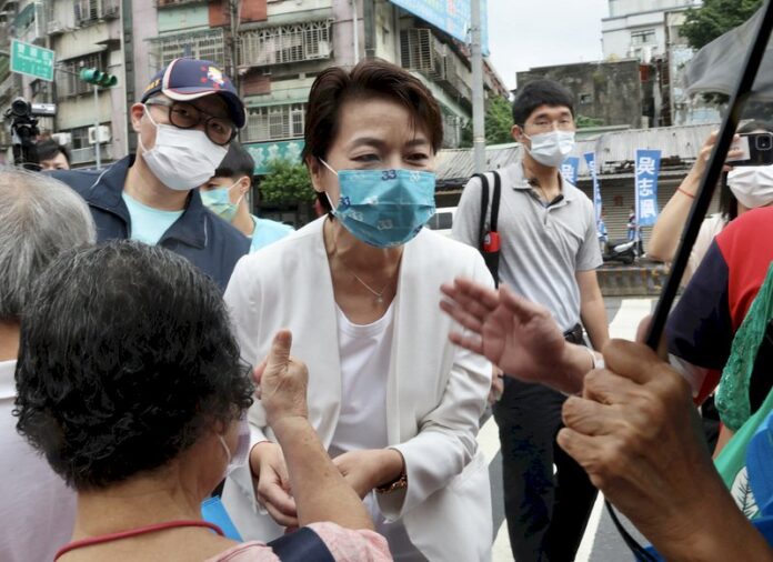 辦競選活動惹議北市大說會檢討 黃珊珊:只是借場地