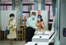 2022選戰/偕妻子投票 柯文哲:相信人民的智慧