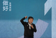 2022選戰/徐巧芯控陳時中鹹豬手 陳競辦:看到黑影就開槍