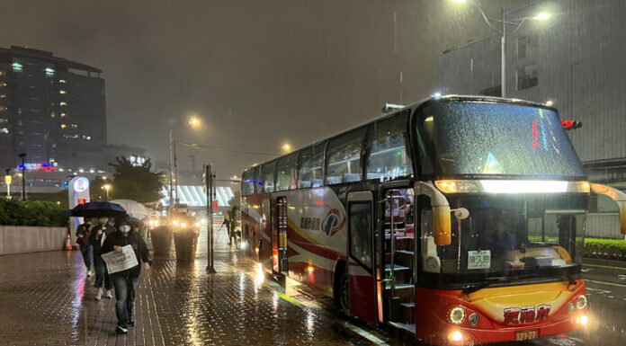 2022選戰/返鄉專車規模減 台學聯:無關投票意向