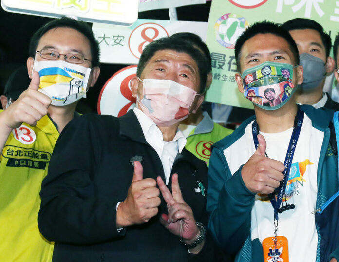 2022選戰/鄭運鵬現身挺陳時中 高喊「時來運轉 北桃雙贏」