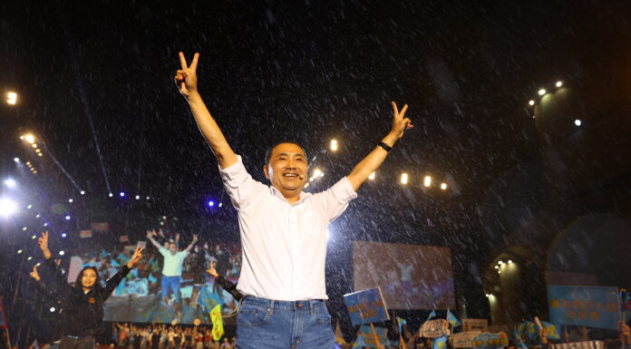 2022選戰/高舉YA大跳「友宜舞」 侯友宜:串起新北愛、台灣愛