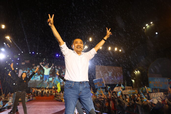 2022選戰/高舉YA大跳「友宜舞」 侯友宜:串起新北愛、台灣愛