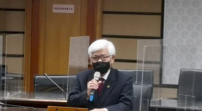 Chủ tịch Ủy ban bầu cử: nên tránh đeo khẩu trang có hình ảnh và thông tin của ứng cử viên khi đi bỏ phiếu