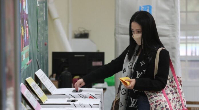 นับถอยหลังเลือกตั้งท้องถิ่น พรรค DPP เสนอลดวันกักตัวโดยต้องยึดหลักฐานทางวิทยาศาสตร์ เพื่อให้ผู้ติดเชื้อได้เลือกตั้ง