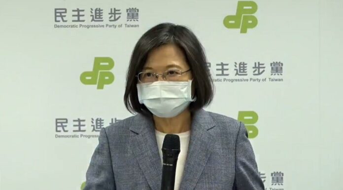 民進党が県・市長選で大敗、蔡英文・総統が民進党首を辞任