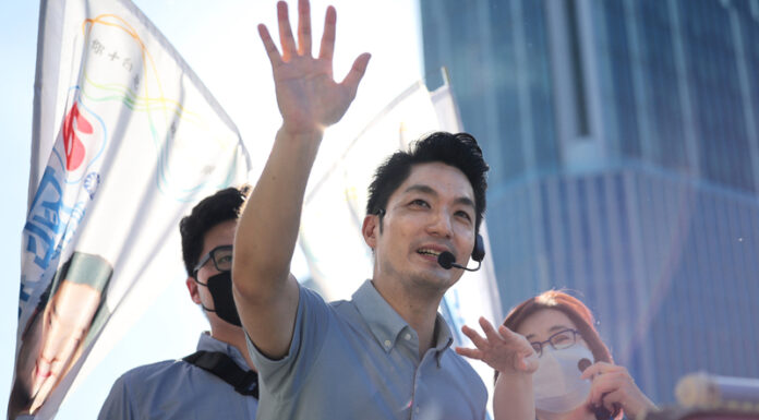 蔣萬安車隊謝票 將打造廉能有效率、服務型政府