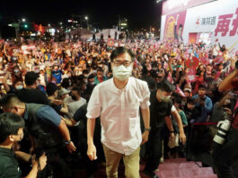 Major parties hold on to key localities