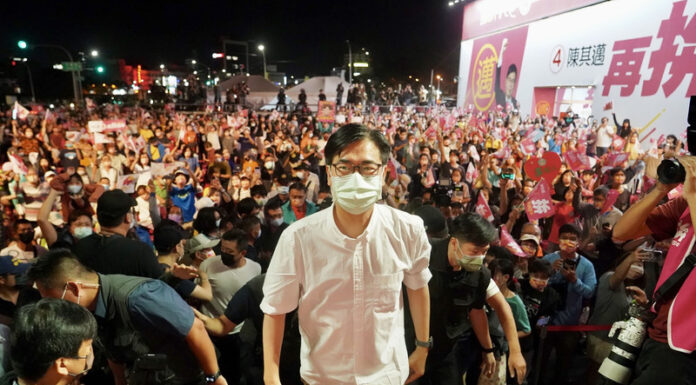 Major parties hold on to key localities