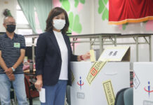 (Pemilu 9 in 1) Kandidat Walikota Hsinchu dari Tiap Partai Telah Memberikan Hak Suara