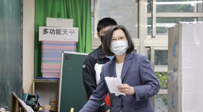 (Pemilu 9 in 1) Presiden Imbau Warga Ikut Memberikan Surat Suara Guna Tentukan Masa Depan