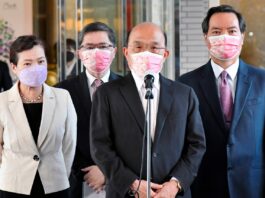 Su Tseng-chang defiende la decisión de la presidenta de mantenerle como primer ministro