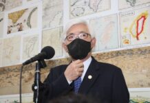 Wahlen: Trägern von Masken mit Wahlkampflogo drohen hohe Geldstrafen