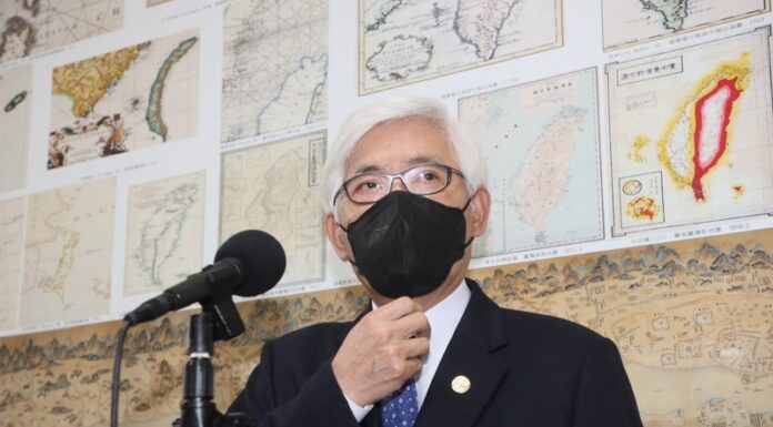 Wahlen: Trägern von Masken mit Wahlkampflogo drohen hohe Geldstrafen