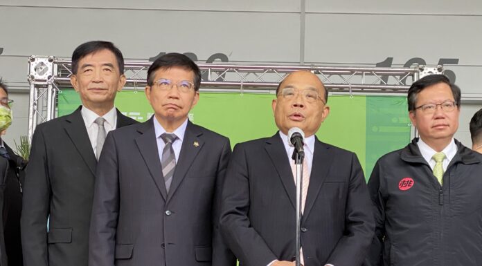 Premierminister Su Tseng-chang fordert Ruhe und Zeit für die Übergabe des DPP-Stabs an eine neue Generation Premierminister Su Tseng-chang (蘇貞昌) stellt sich dem Druck aus den eigenen Reihen nach der Wahlniederlage am vergangenem Wochenende. (Foto: RTI)